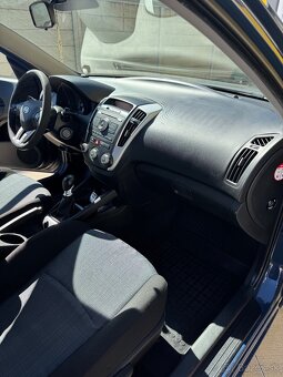 Kia ceed 1,4L benzin 2009 - 9