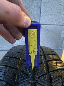 BARUM - 215/55 R17 - ZIMNÉ - 9