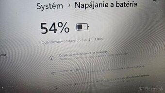 Zachovalý notebook Asus - 9