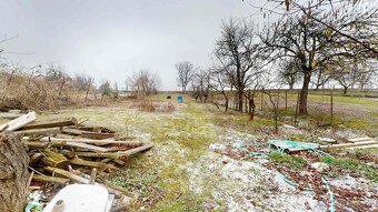Na predaj: Starší rodinný dom v obci Horné Dubové – 130 000 - 9