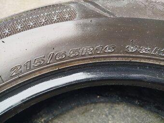 Predám pneumatiky zimné VANHAWK 215/65R16 - 9