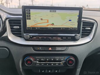 KIA Cee’d Sporty Wagon 1.4 T-GDi Gold + NAVI Pack - 9