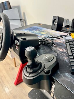 Na predaj kompletný sim racing setap 🏎️🖥️ - 9