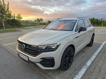 Volkswagen Touareg R-Line 3.0 tdi - 9