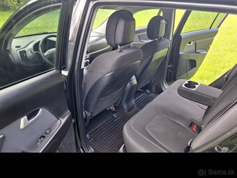 KIA SPORTAGE 2.0 CRDI 4x4 100 kw A/T automat nová Stk a Ek - 9