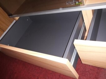 TV stolík 163 cm dĺžka, na kolečkách - 9