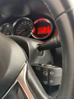 Dacia DUSTER 1.6 benzin 4x4 2017 - 9