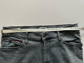 Pánske džínsy- skinny Tommy HILFIGER - veľkosť 32/34 - 9