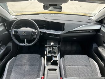 Opel Astra Elegance 81KW MT/6 - 9