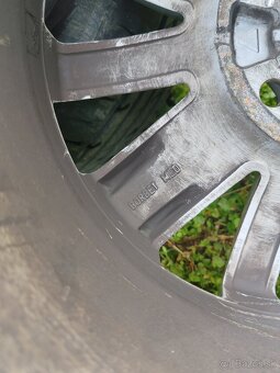 VW 5x112 R16- 205/60 R16 Borbet - 9