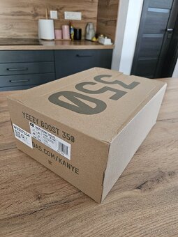 Adidas Yeezy Boos veľ. 40 - 9