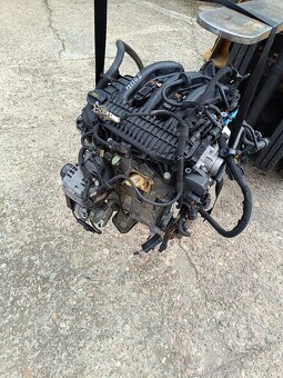 Peugeot 208,308,3008,Berlingo,C3,C4,Partner,Rifter 1.2 Vti - 9