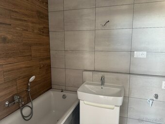 PRENÁJOM 3 izb. bytu Sokolia ul., Miloslavov, 58 m2, 2x park - 9