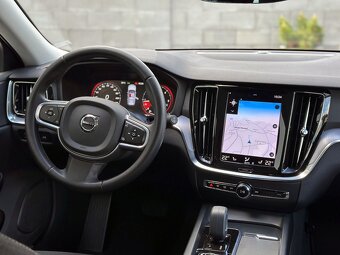 Volvo V60 B4 Business diesel 197PS AT/8 r.2022 - 9