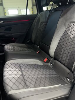 Volkswagen Golf Variant R-Line 2.0 TDI EVO DSG - 9