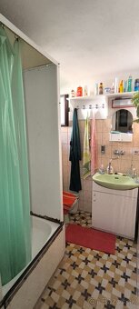 Predám celoročne obývateľnú murovanú vínnu chatu - 9