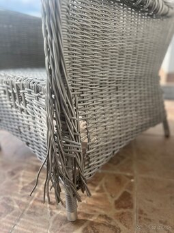 Ratanovy nabytok - 2x kresla a stolik - 9