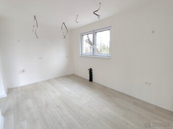 NA PREDAJ NOVOSTAVBA č. 3 V SĽAŽANOCH - 9