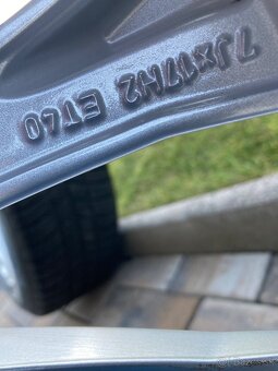 Zimná sada org VW MONTANA 5x112 7J ET40 215/65 R17 - 9