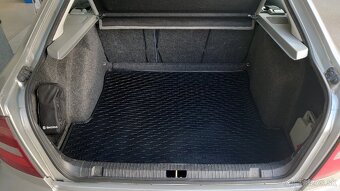 Youngtimer Škoda Octavia 1 1.8 20V, SLX - 9