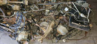 Lada Niva  1,6 motor - kolesá - diely - 9