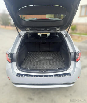 Toyota Corolla Combi 1.8 Hybrid Comfort Tech Style/2020 - 9