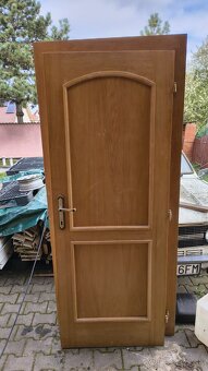 Interiérové dvere 70cm + zárubna dub masív/ drevotrieska - 9