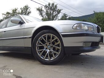 BMW e38 - 9