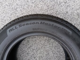 215/65 r16 C - 9