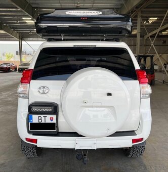 Toyota Land Cruiser Adventure - 9