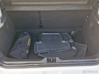 RENAULT CLIO 0.9TCe 66kW / 75 000 KM - 9