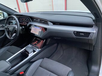 Audi E-tron 55 quattro S line DPH - 9