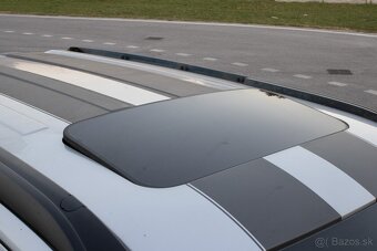 Dodge Nitro 2.8 CRD R/T A/T - 9