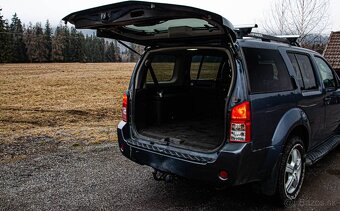 Nissan Pathfinder 2.5 DCI, 128kW, 7-miest - 9