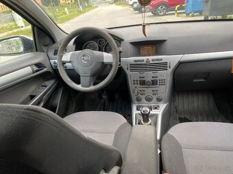 Opel Astra H 1.9 88kw 2009 - 9