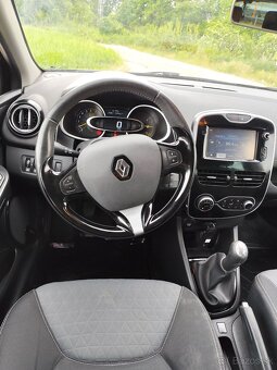 Renault Clio - 9
