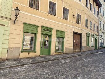 Na prenájom obchodný priestor v historickom centre mesta Ban - 9