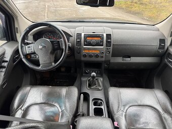 Nissan Pathfinder - 9