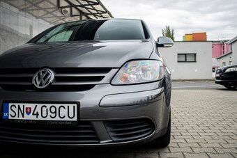 Volkswagen Golf 1.6 FSI Comfortline - 9