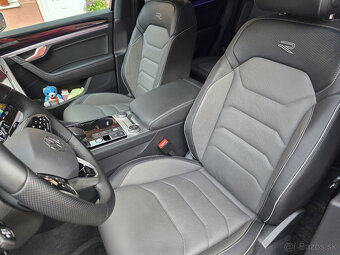 VW Touareg R-Line - 9