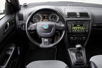 Škoda Octavia 2.0 TDI CR DPF RS DSG - 9