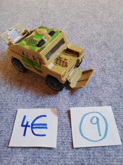 Autá,, Hotwheels - 9