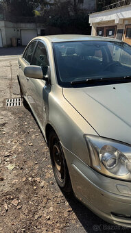 TOYOTA AVENSYS 2.2 - 9