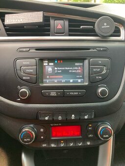 Kia Ceed SW 1.6CRDi 2016 136ps - 9