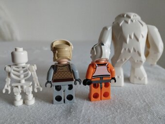LEGO Star Wars 8089 Hoth Wampa Cave - 9