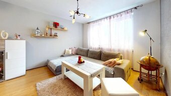 Prenájom veľkého 4-izbového bytu s loggiou, 93 m², Trenčín – - 9