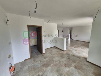 Predaj 4 izbový RD-bungalov,Nitra-Chrenová, poz.4,36á,Exklu - 9