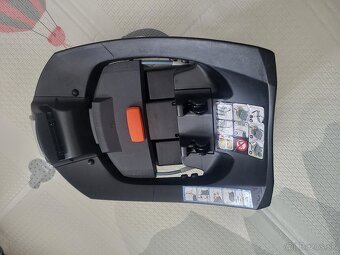 Cybex Aton 5 + isofix - 9