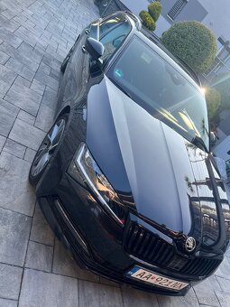 Škoda Superb combi 2.0TDI Sportline Black,virtual,metrix - 9