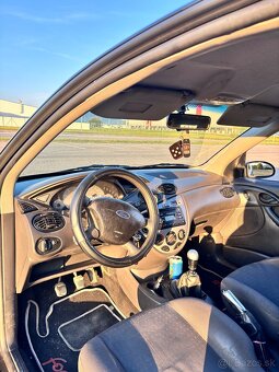 Ford Focus Mk1 - 9